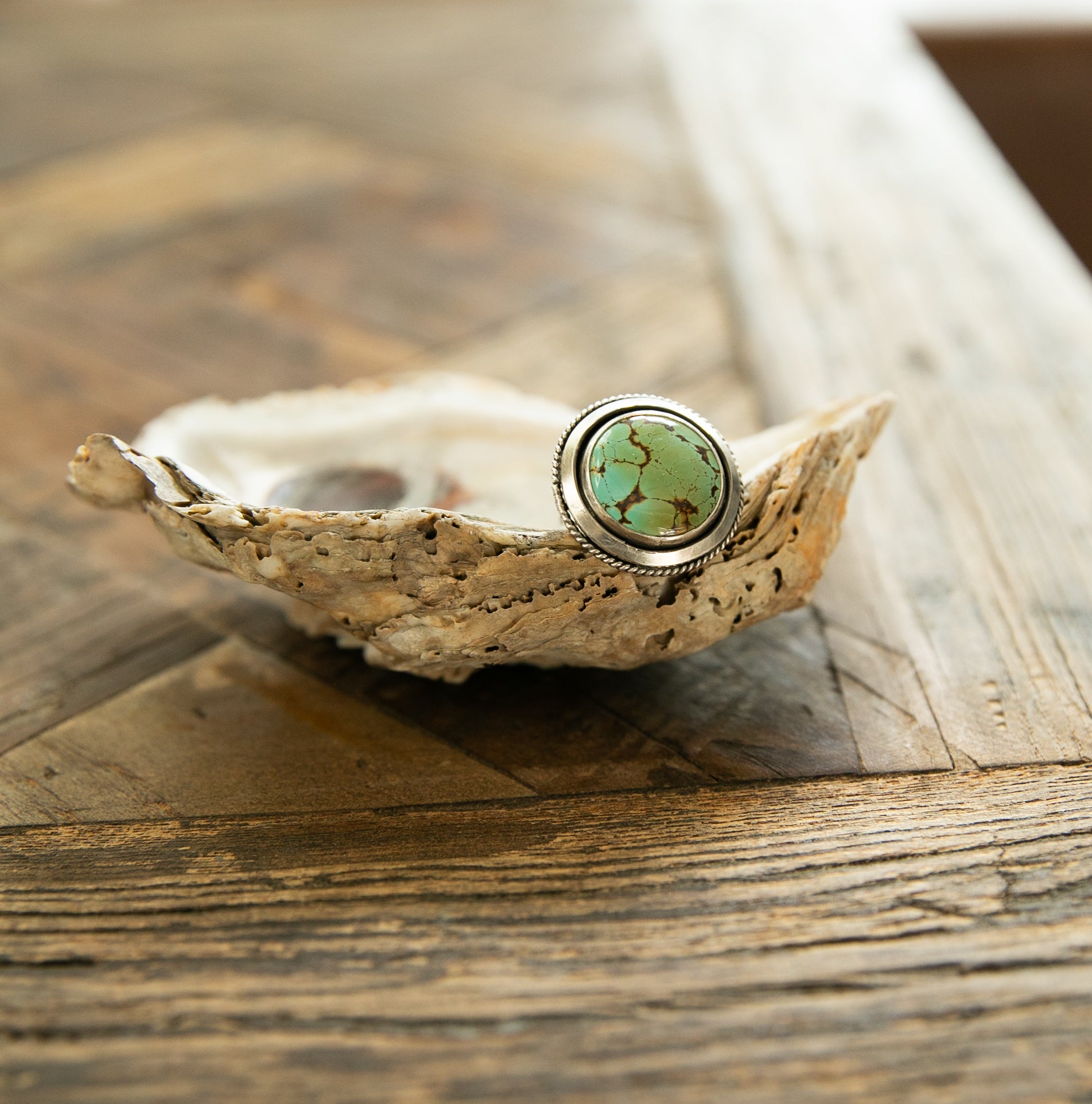 Round stone turquoise ring
