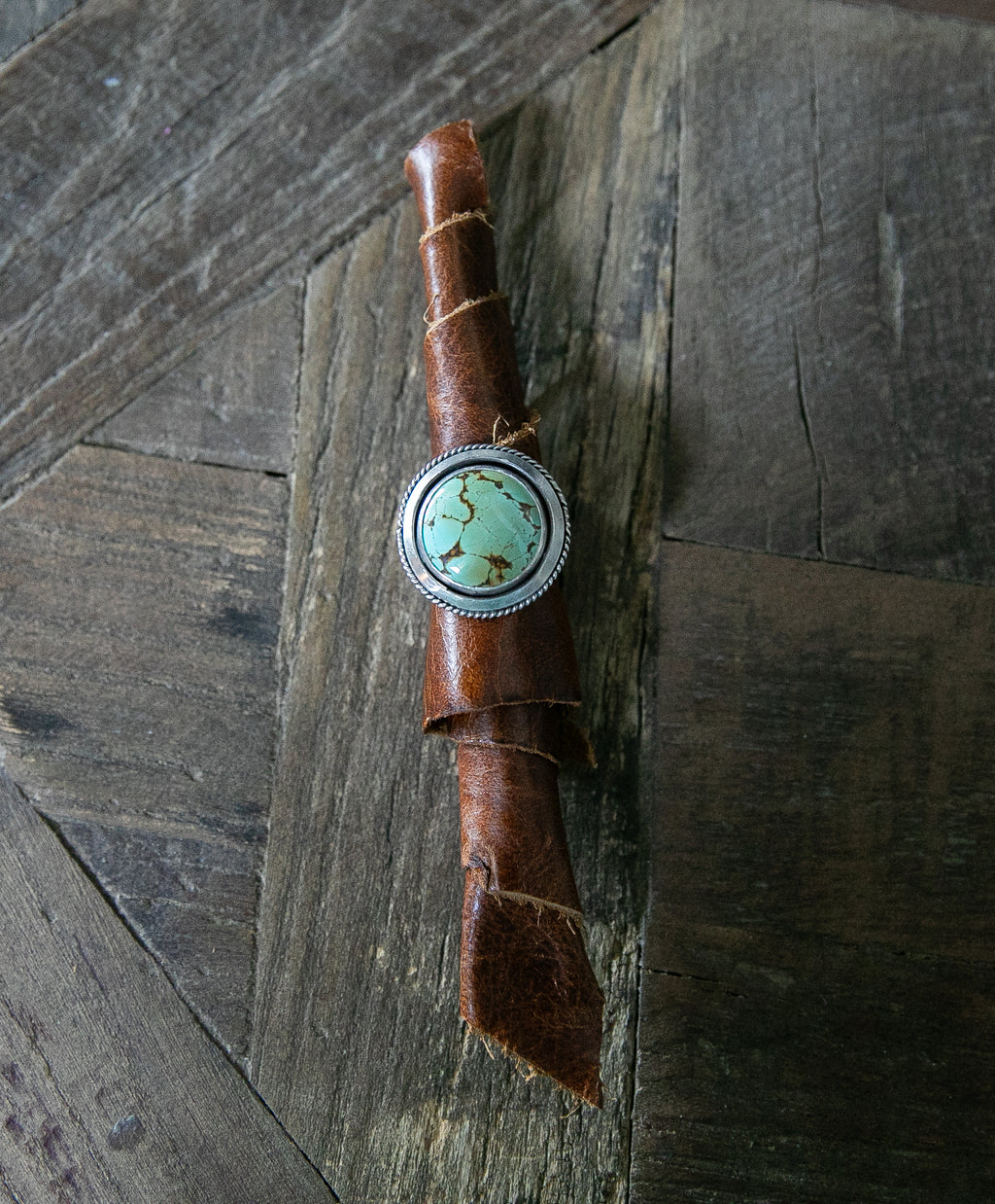 Round stone turquoise ring